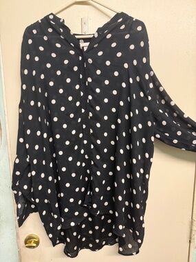 H&M Black and White Polka Dot Button Down Blouse
